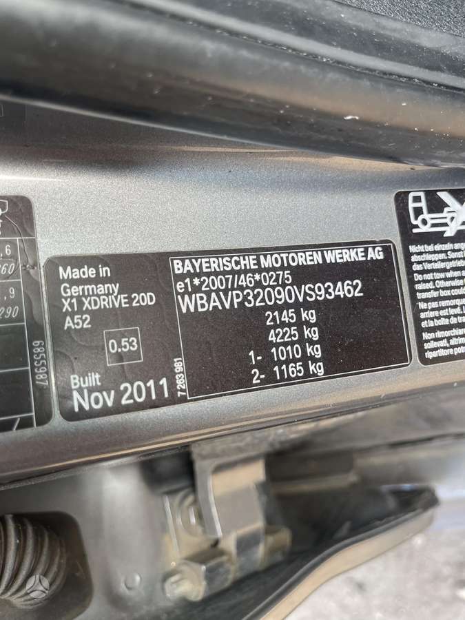 BMW X1 dalimis. Detaliu pristatymas