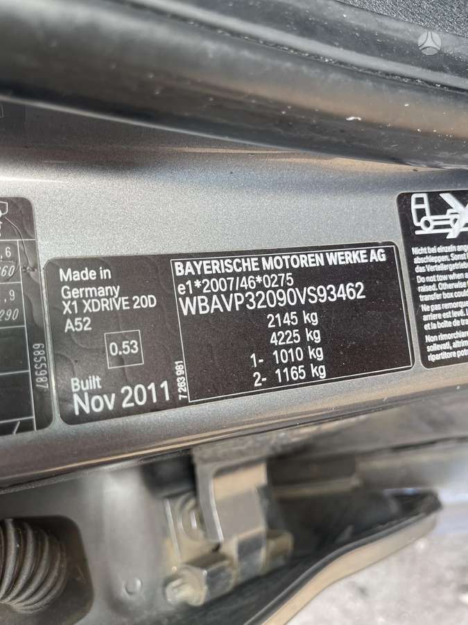 BMW X1 по частям. Detaliu pristatymas