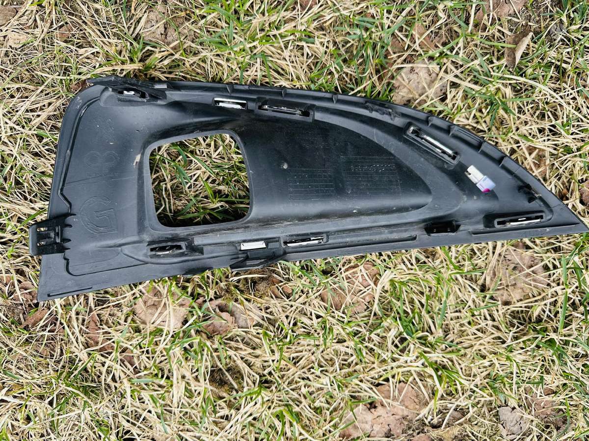 Peugeot 5008 lights