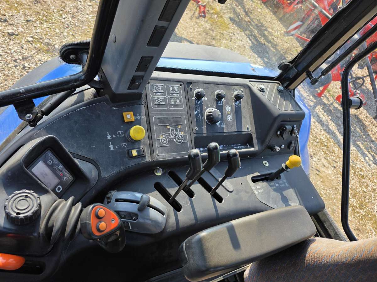 New Holland New holland TM 115, тракторы