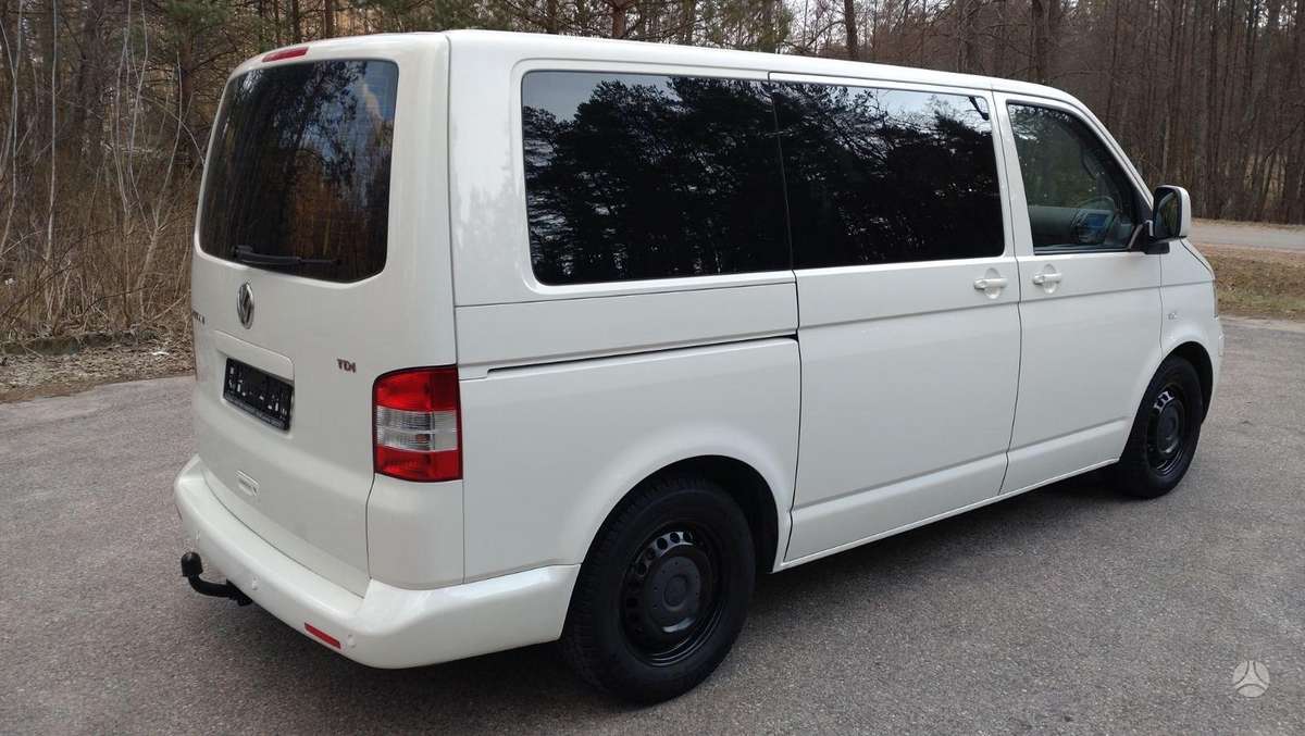 Volkswagen Multivan - 5