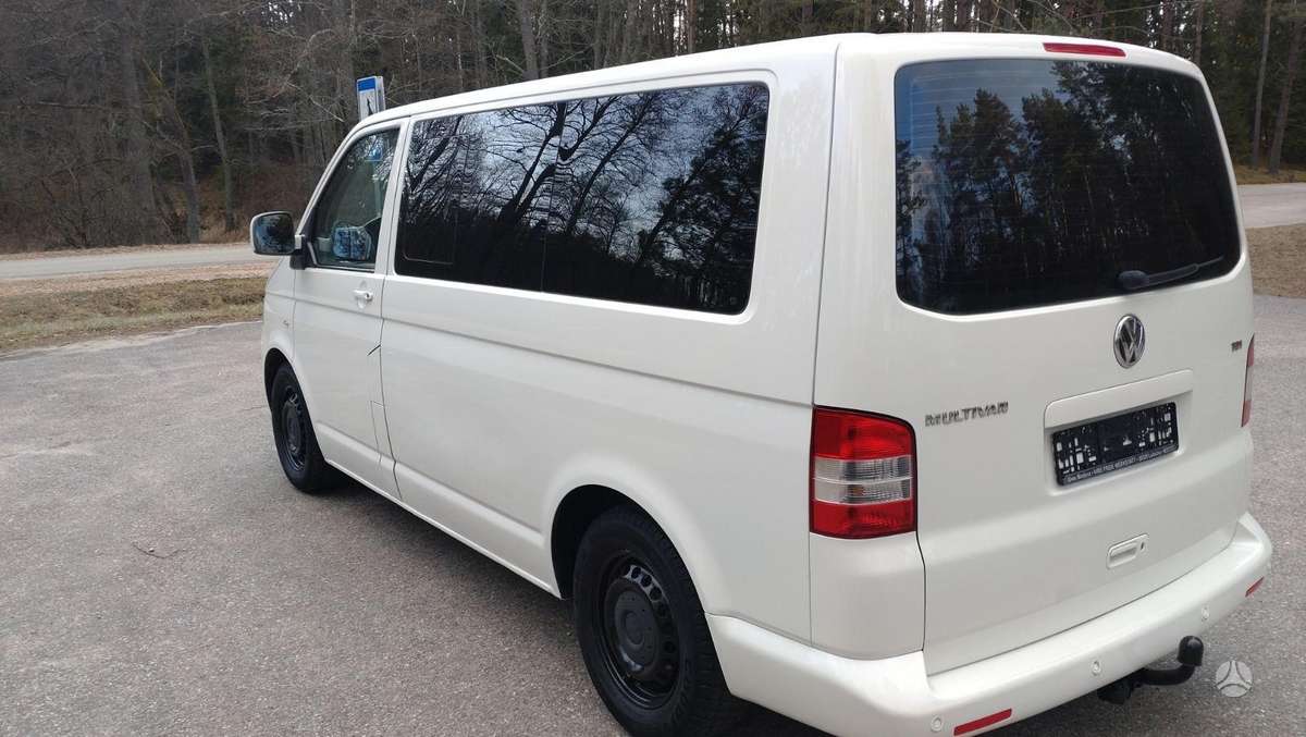 Volkswagen Multivan - 7