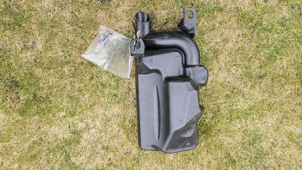 Mazda CX-5, KB7W52111, body parts
