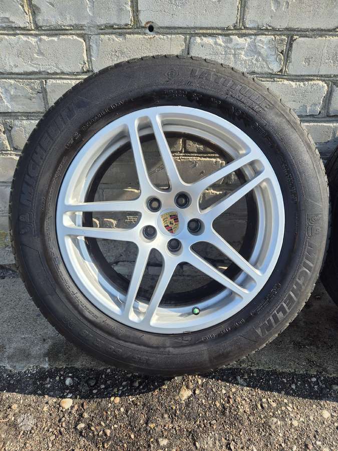 Porsche Macan, light alloy, R18