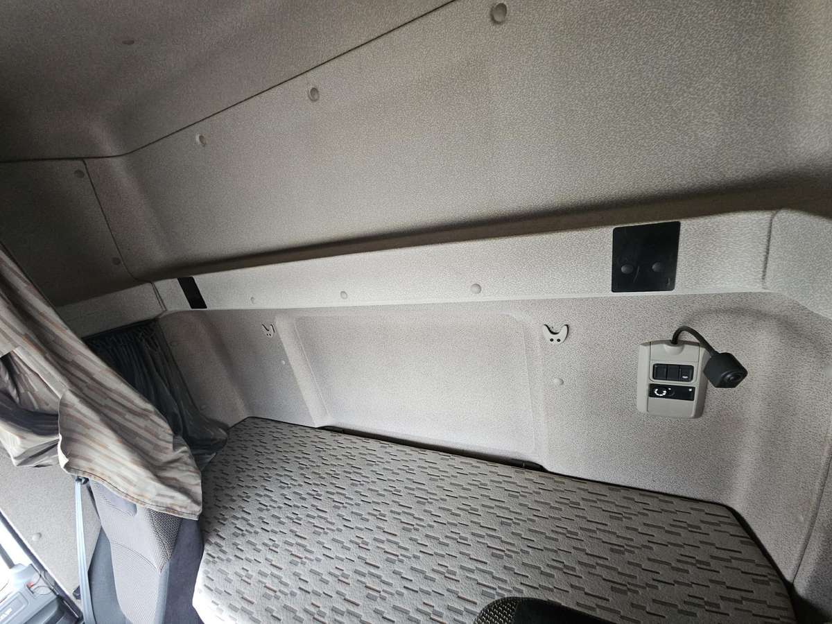 DAF CF 510 FT Mega spacecab, single sleeper