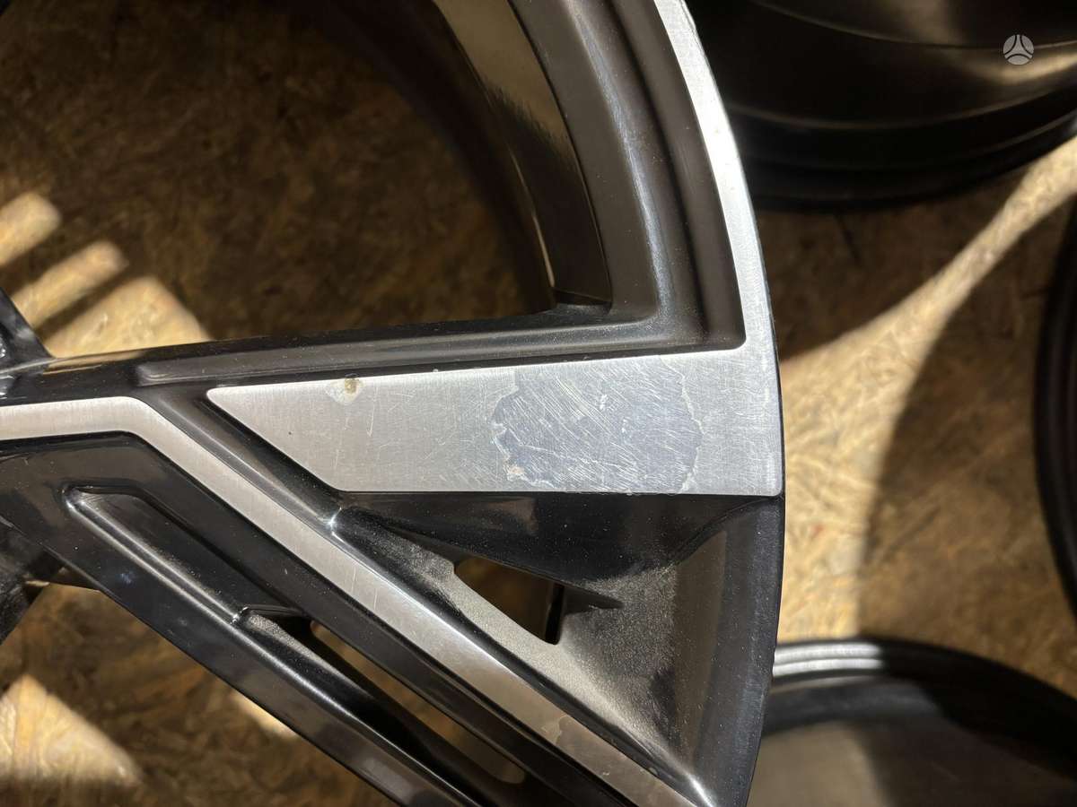 Audi RS 6, 4K0601025R, Cen25119