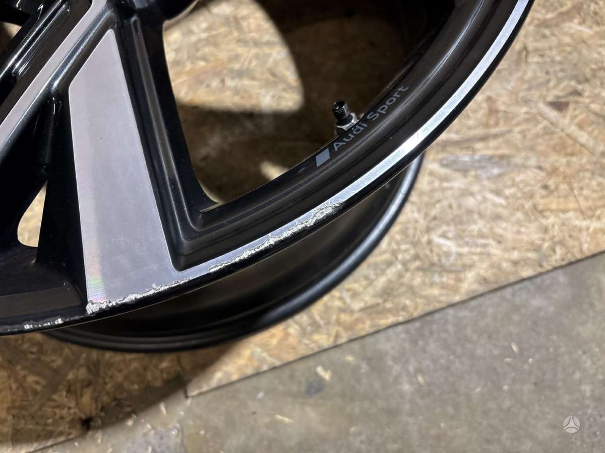 Audi RS 6, 4K0601025R, Cen25119
