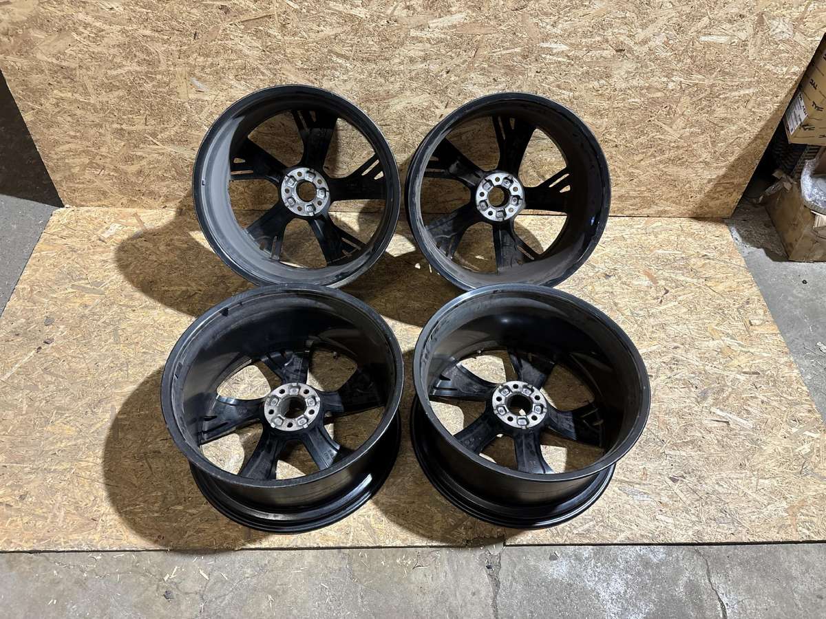 Audi RS 6, 4K0601025R, Cen25119