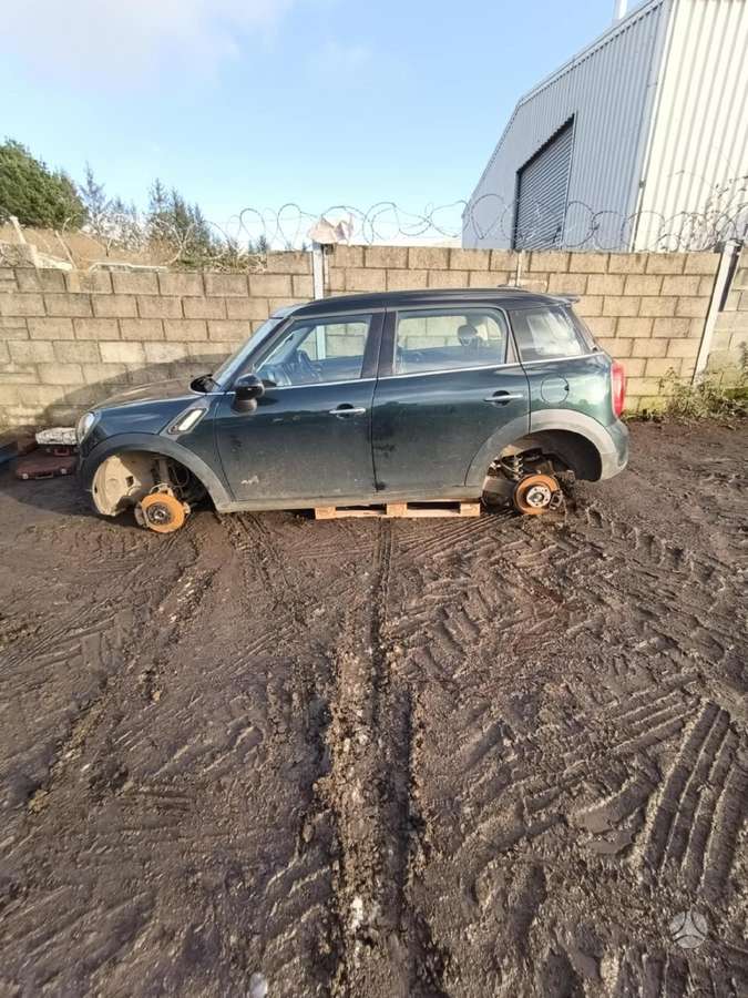 Mini Countryman dalimis