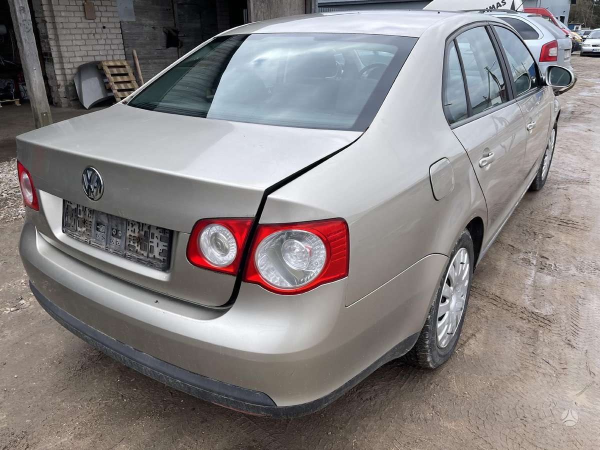 Volkswagen Jetta rezerves daļās