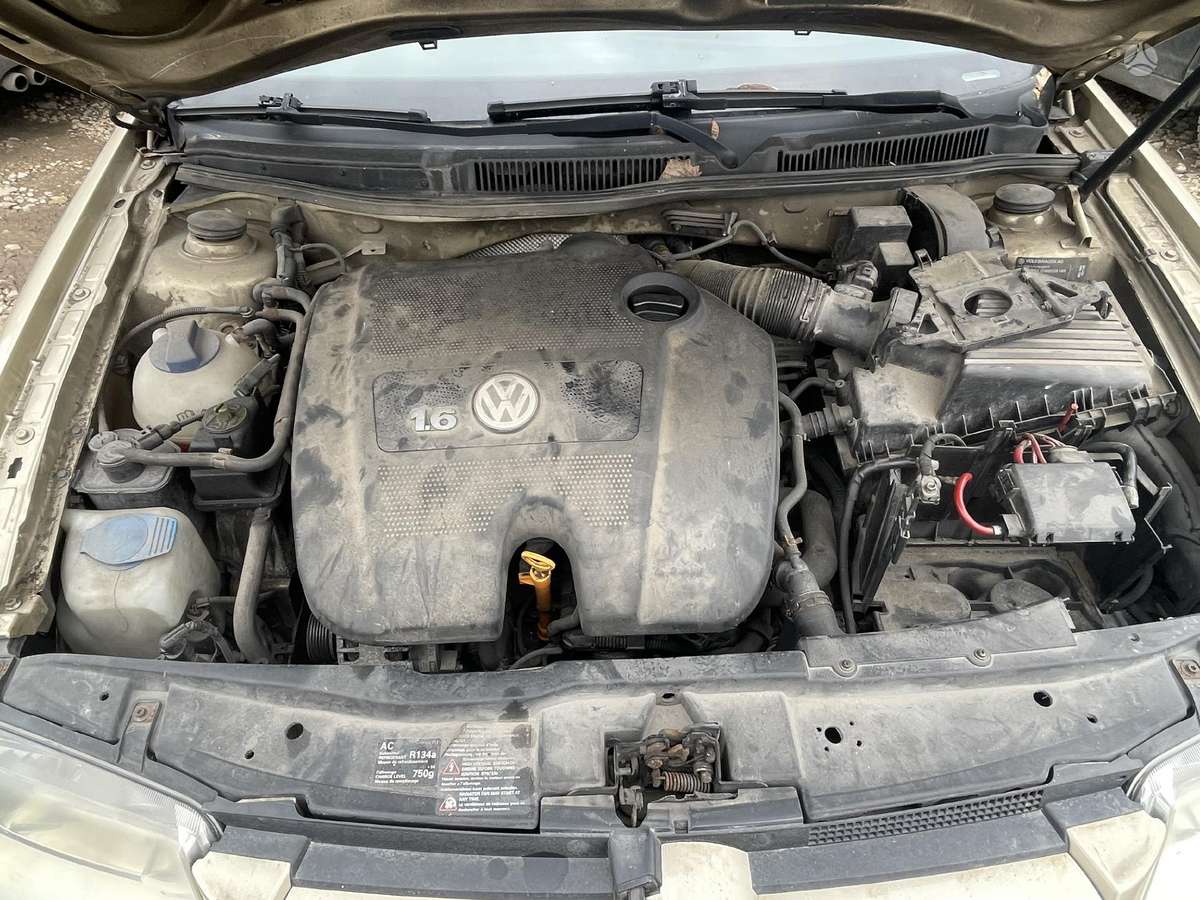 Volkswagen Bora for parts