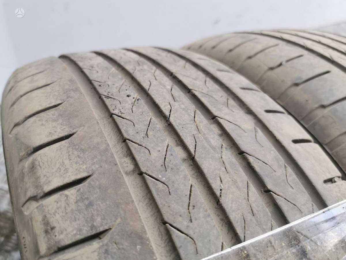 Continental, летние 215/55 R17