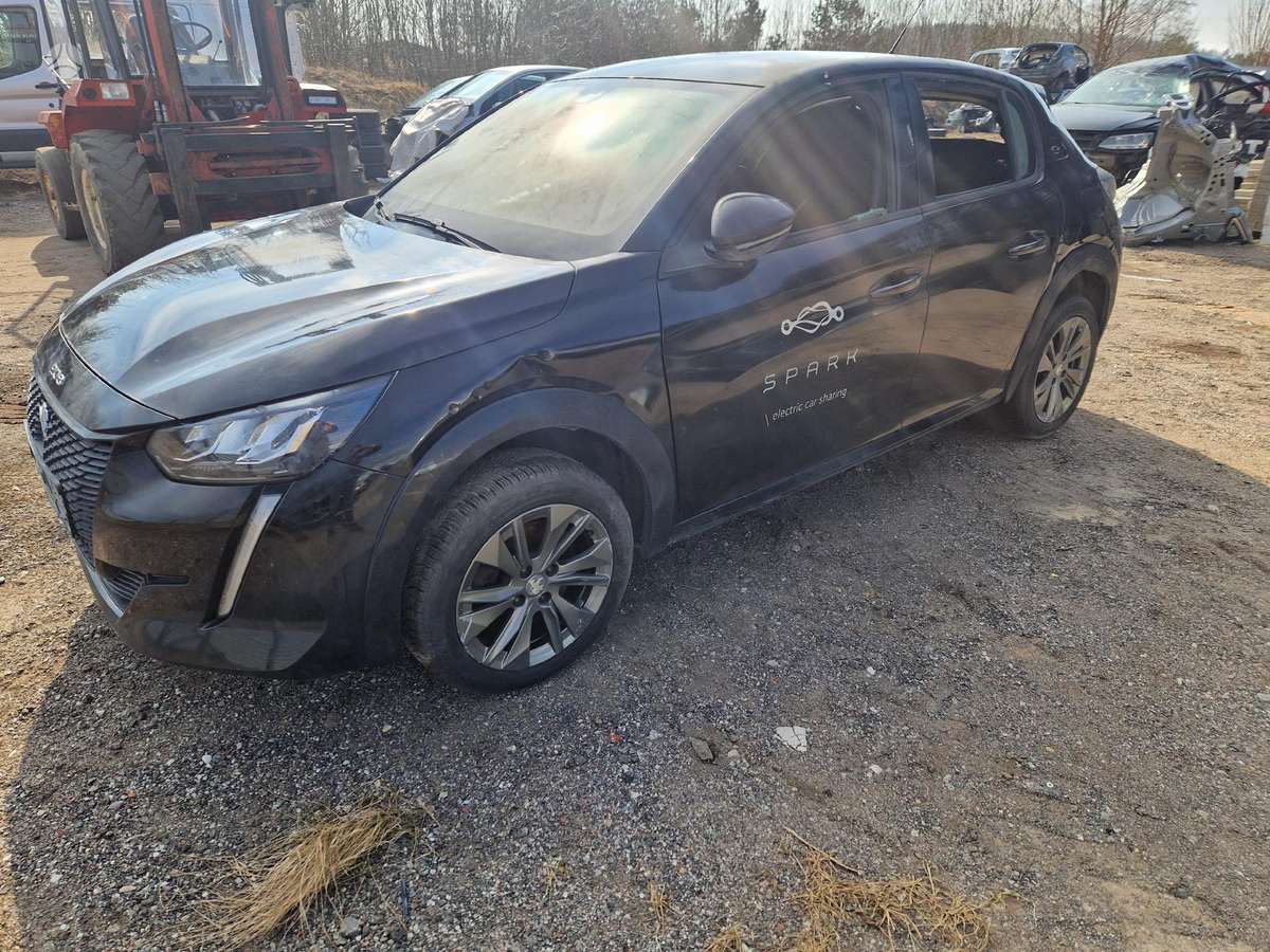 Peugeot 208 rezerves daļās