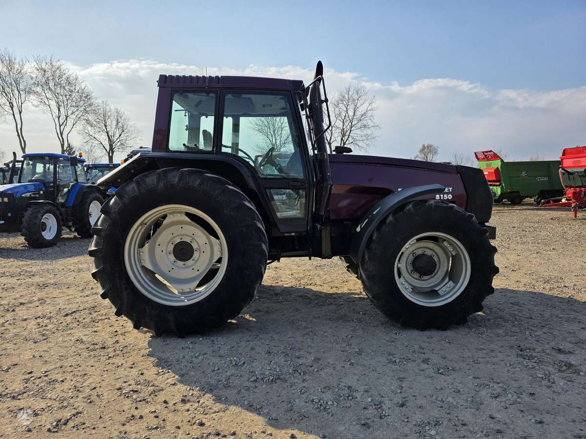 Valtra Valtra 8150, тракторы
