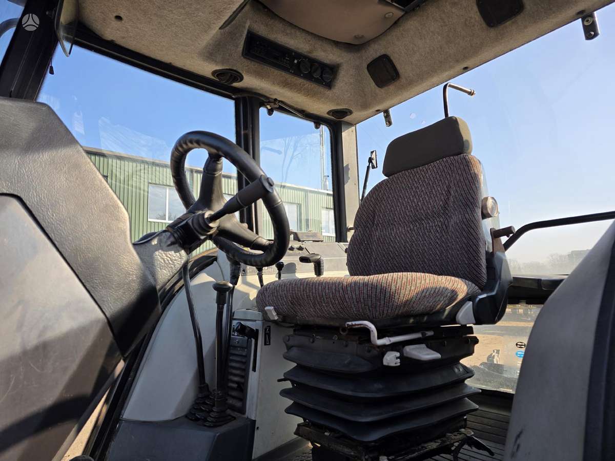 Valtra Valtra 8150, tractors