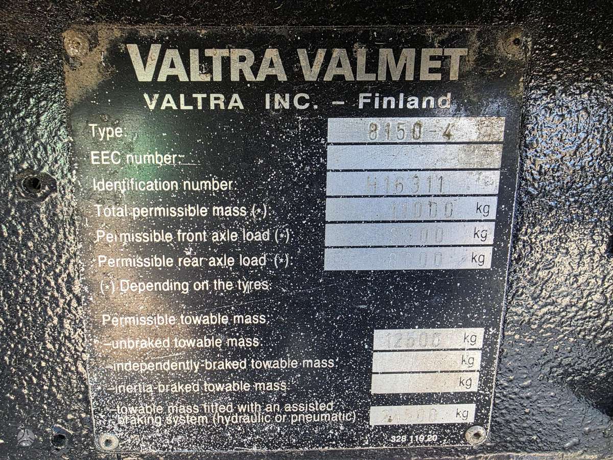 Valtra Valtra 8150, traktori