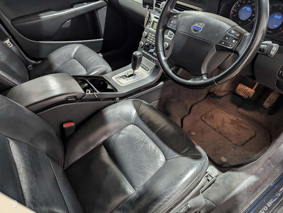 Volvo XC70