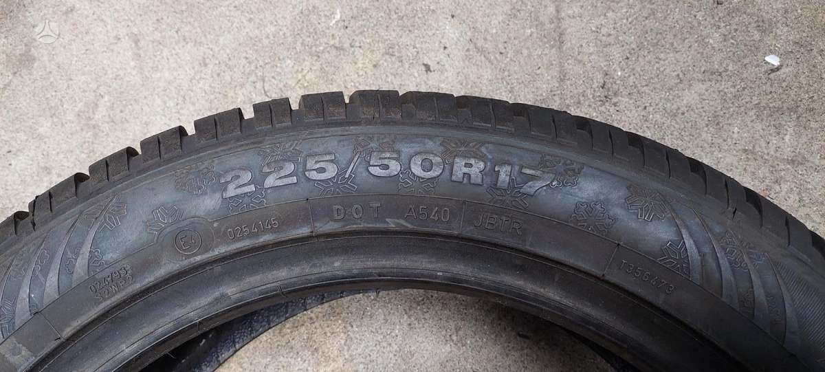 Dunlop, зимние 225/50 R17