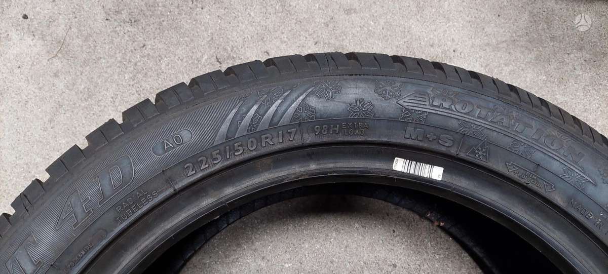 Dunlop, зимние 225/50 R17