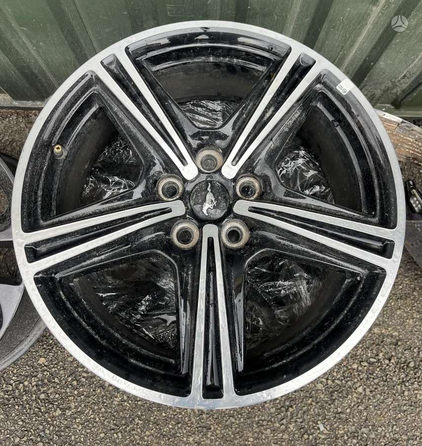 Ford Mustang kėbulo dalys
