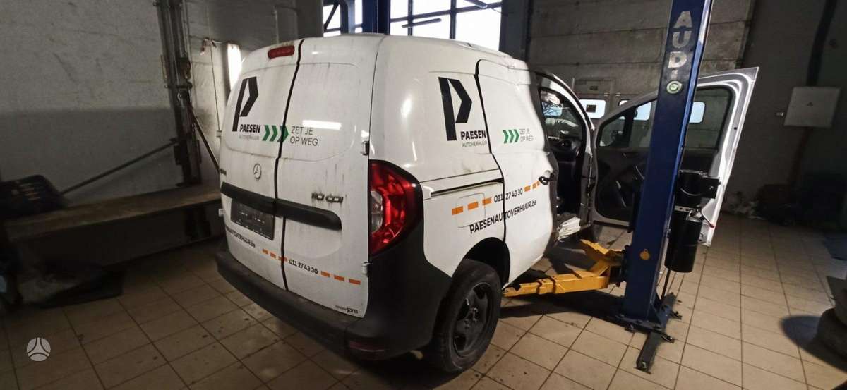 Mercedes-Benz Citan dalimis