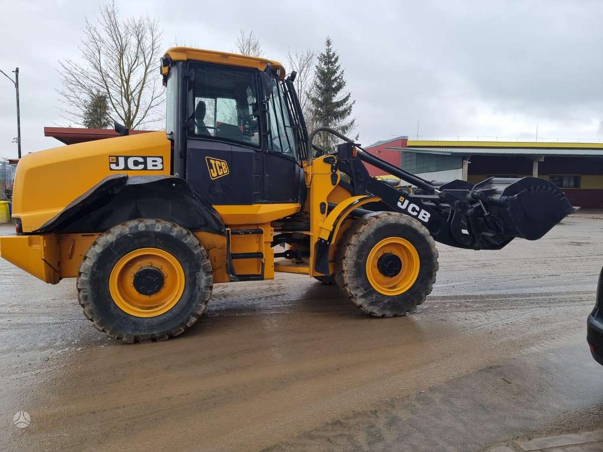 JCB 411 +4, frontal loader