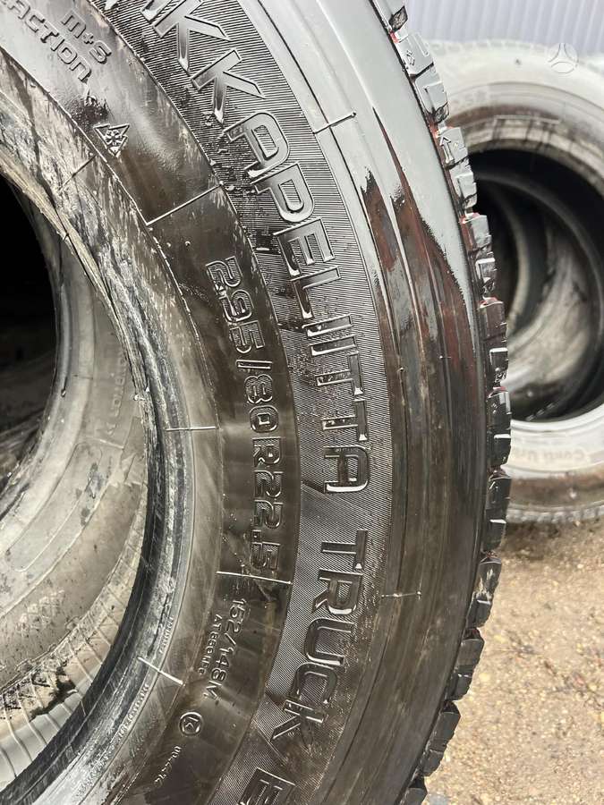 Nokian, всесезонные 295/80 R22,5