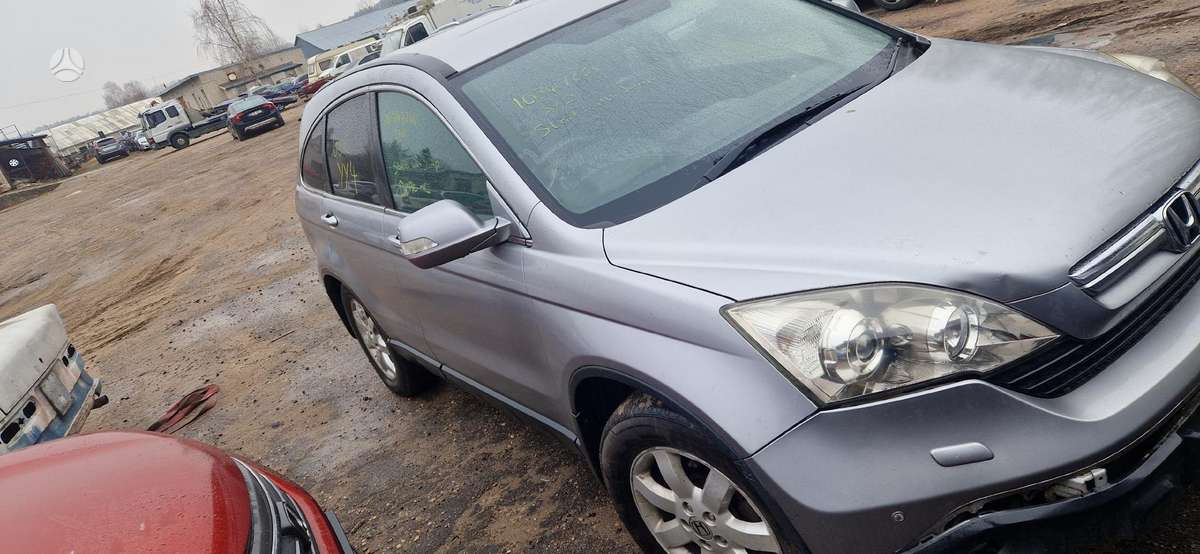 Honda CR-V rezerves daļās