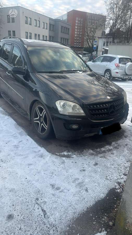 Mercedes-Benz ML350
