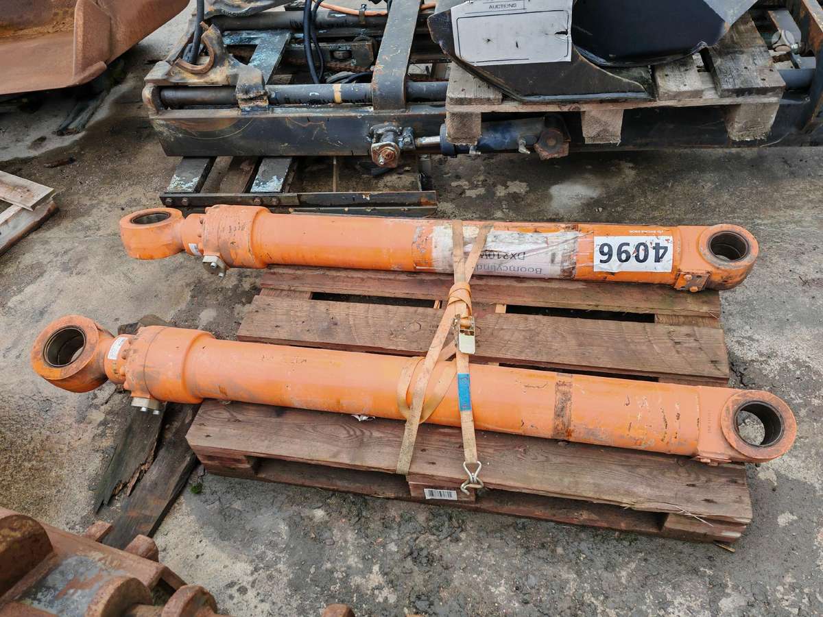 Hitachi Cilindrai, ekskavatori