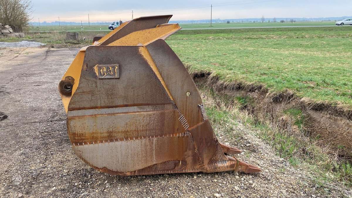 Caterpillar 980K, buckets