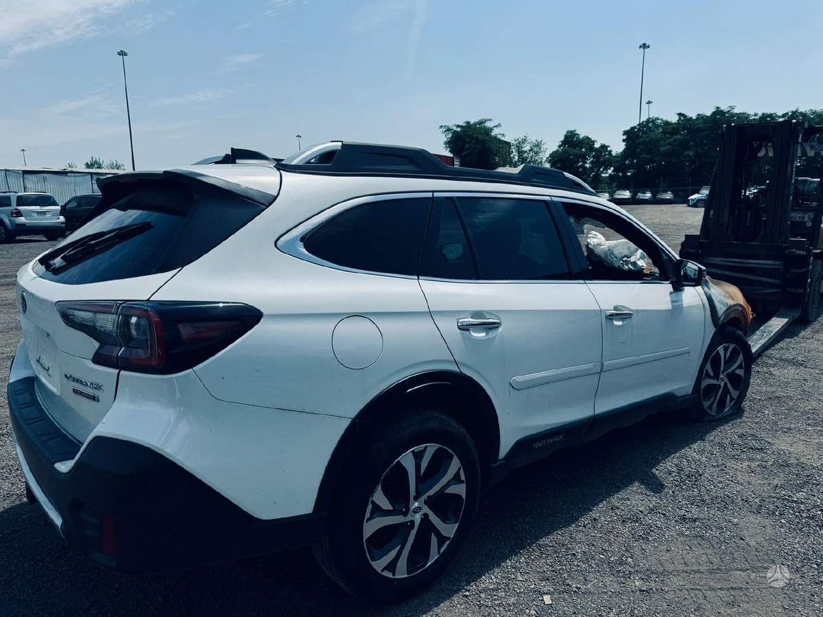 Subaru Outback for parts