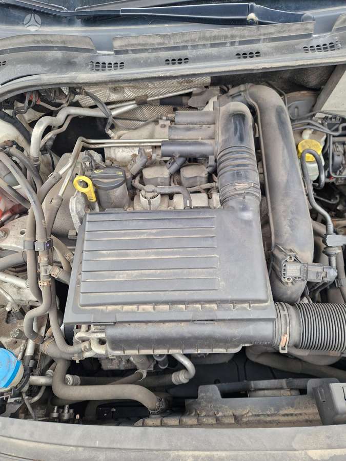 Skoda Rapid по частям