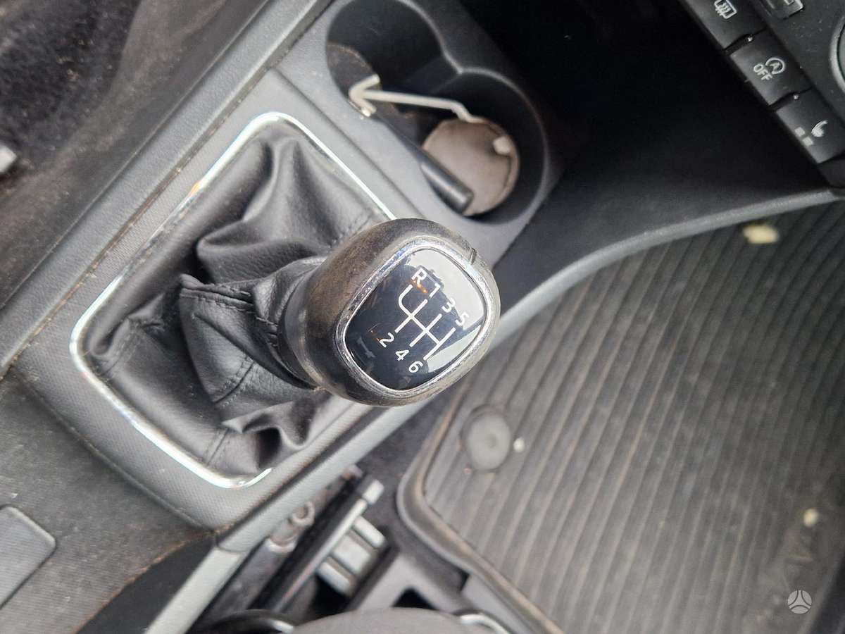 Skoda Rapid по частям