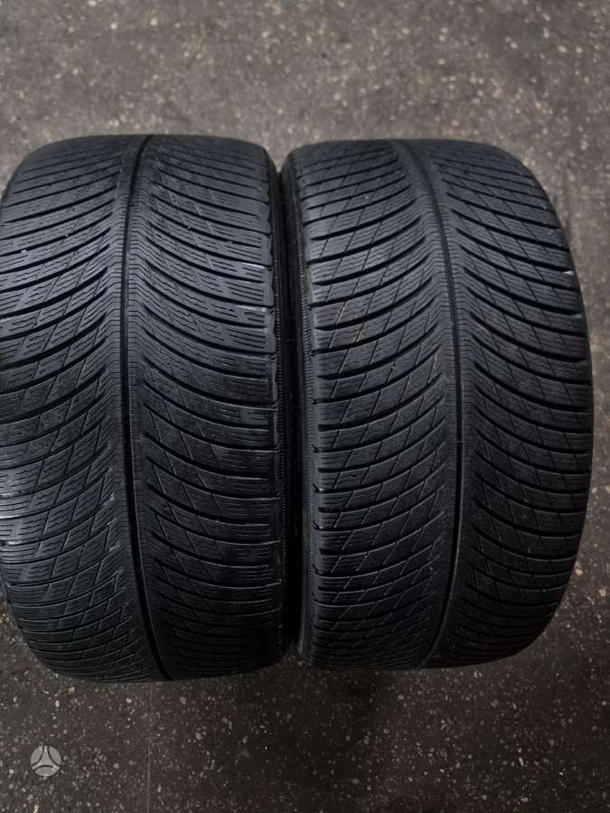Michelin, all-season 285/35 R22