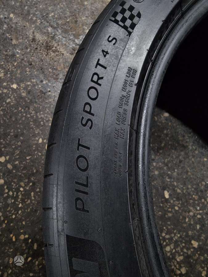 Michelin, vasarinės 325/35 R22