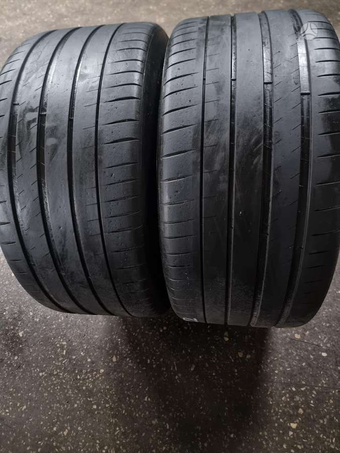 Michelin, vasarinės 325/35 R22