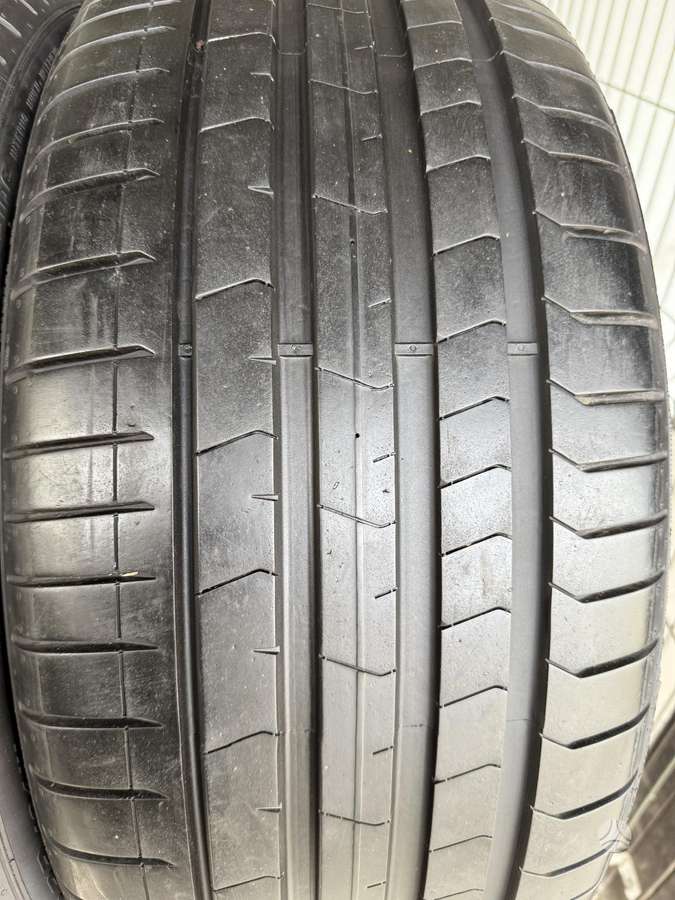 Pirelli Pzero/2023m/VOL, летние 275/35 R22