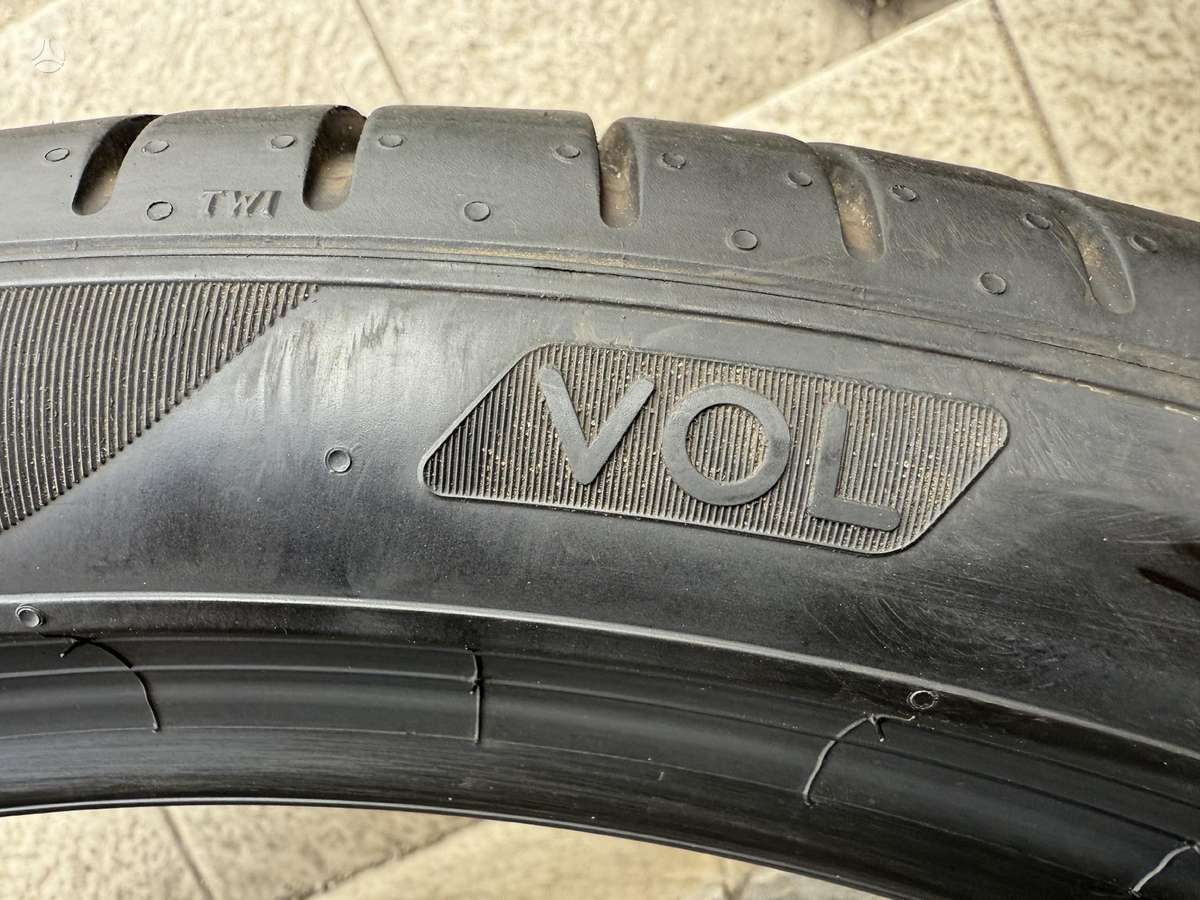 Pirelli Pzero/2023m/VOL, summer 275/35 R22
