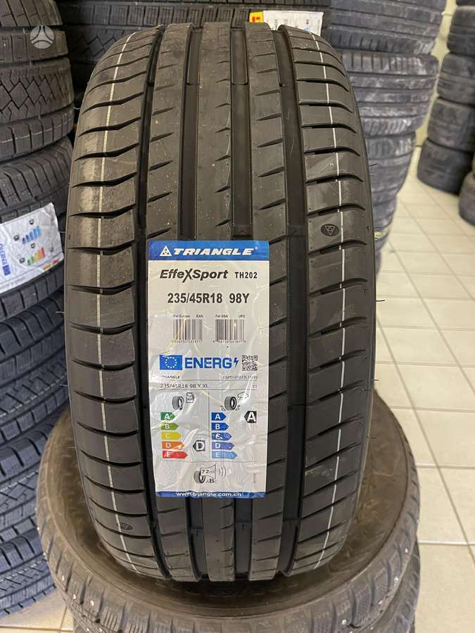Triangle TH202, vasaras 235/45 R18