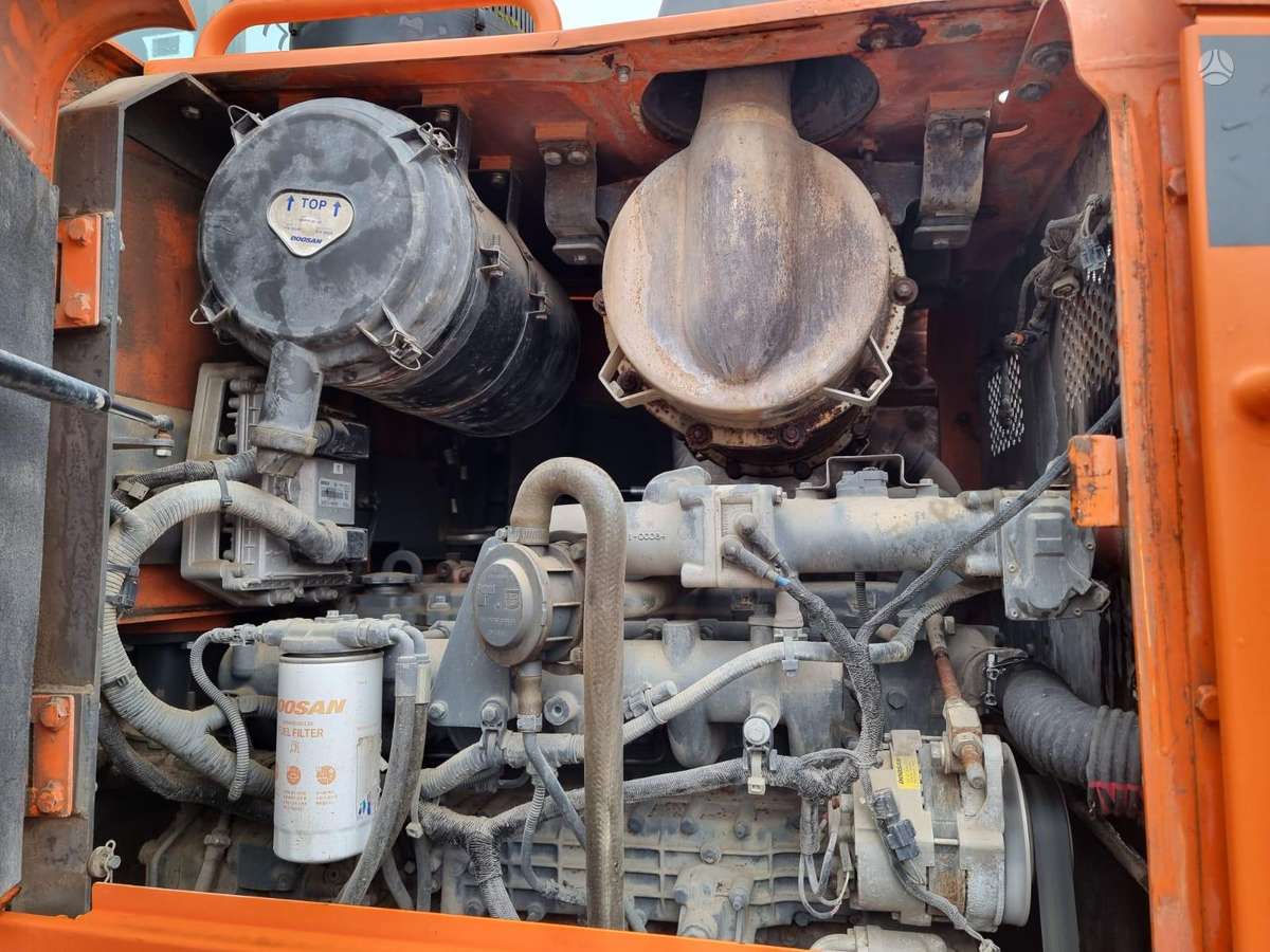 Doosan DL200-3, frontaliniai krautuvai