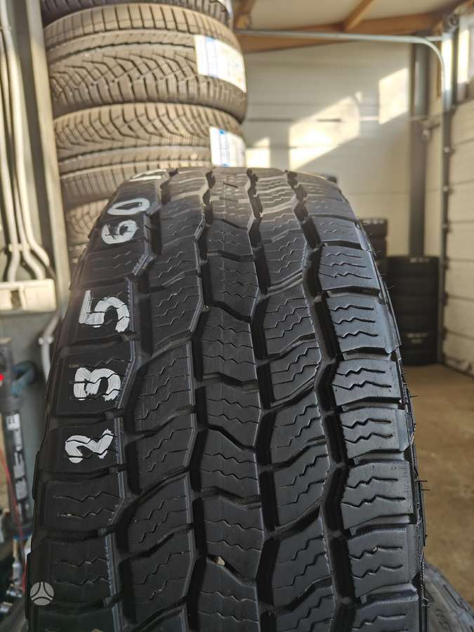 Cooper Discover AT3, winter 235/60 R17