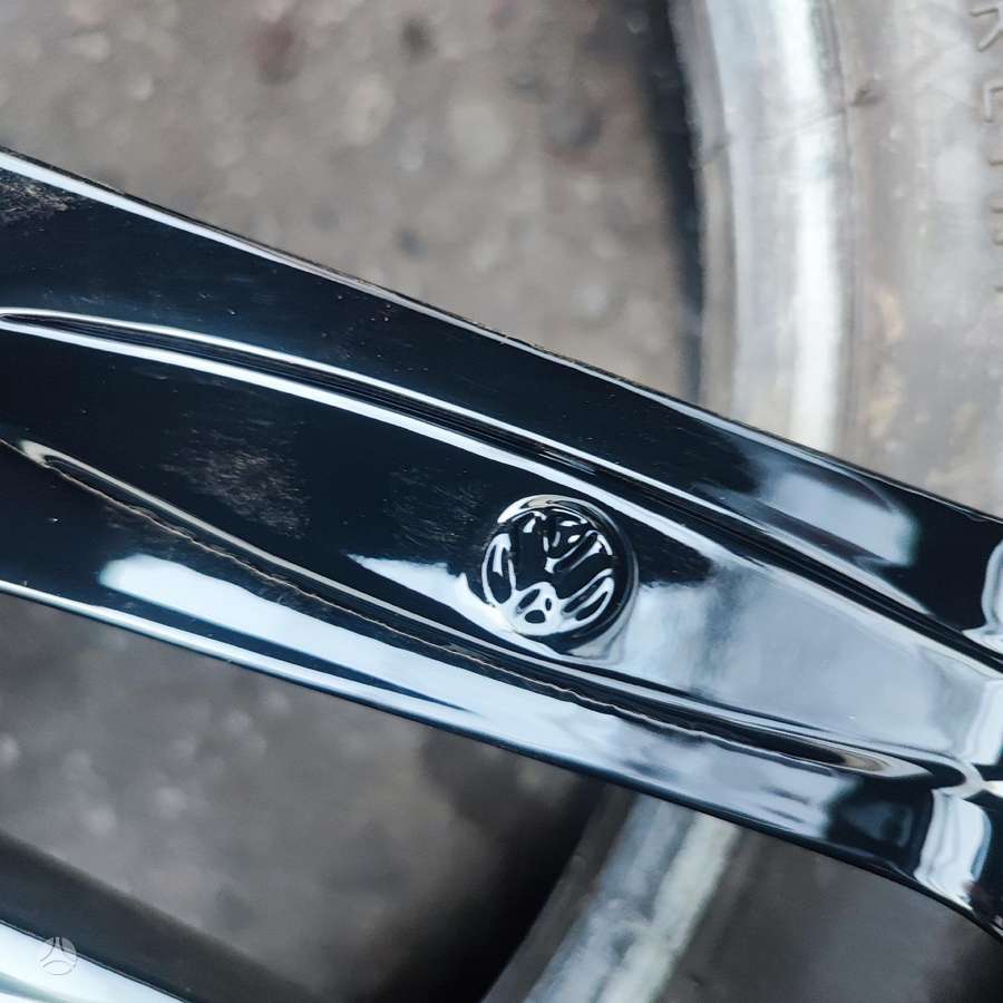 Volkswagen, light alloy, R18