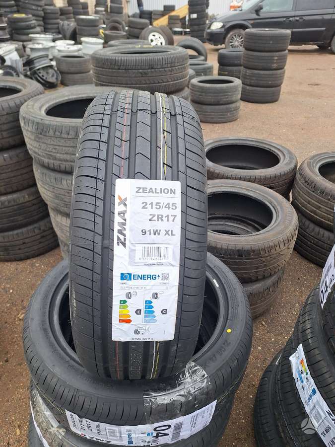 Rockblade, summer 215/45 R17