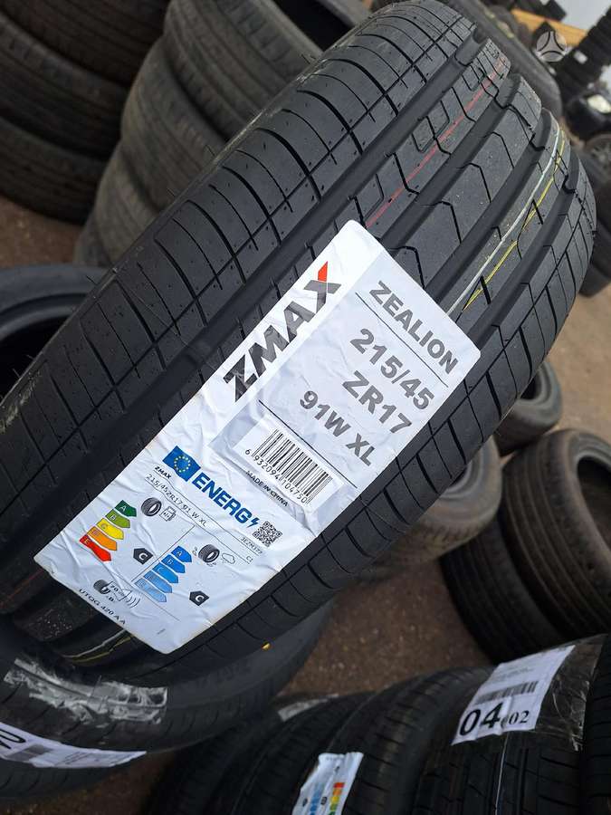 Rockblade, summer 215/45 R17