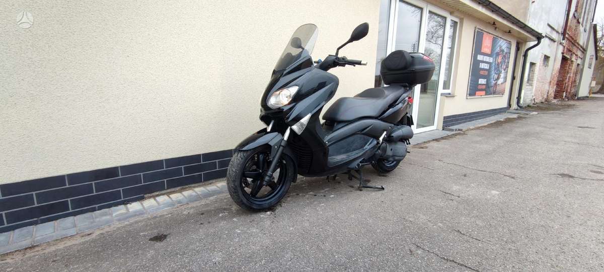Yamaha X-max 125cc, scooters / mopeds