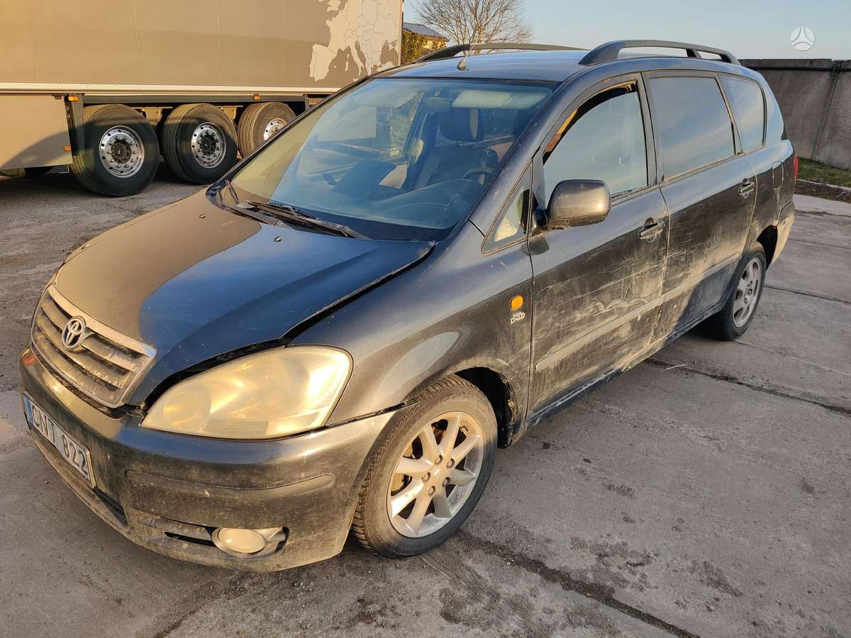 Toyota Avensis Verso