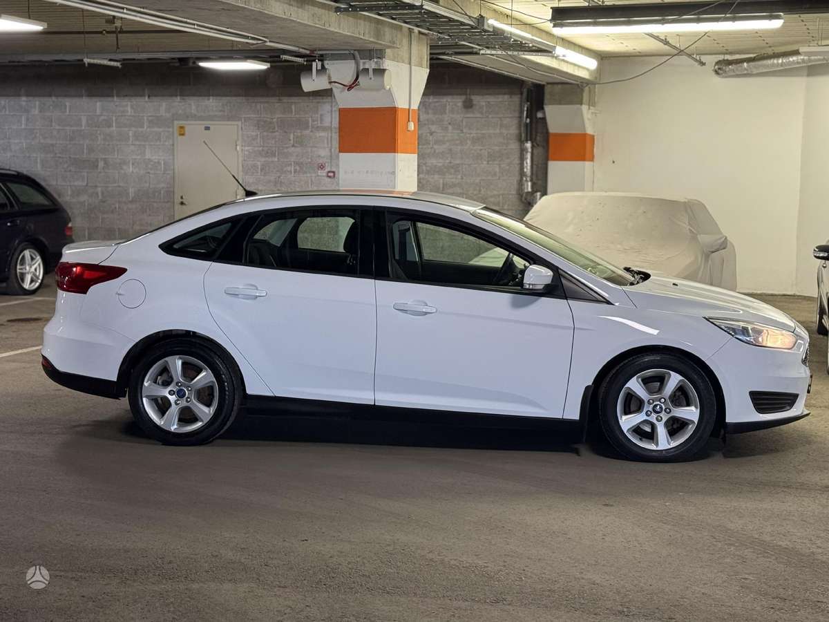 Ford Focus, 1.0 l., Седан