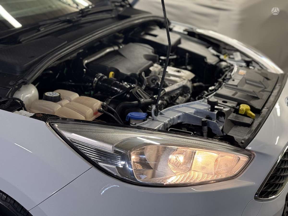 Ford Focus, 1.0 l., Седан
