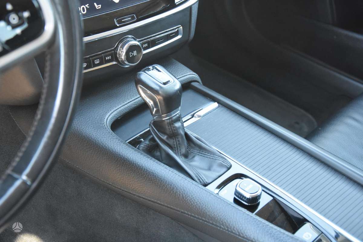 Volvo V90, 2.0 l., Универсал